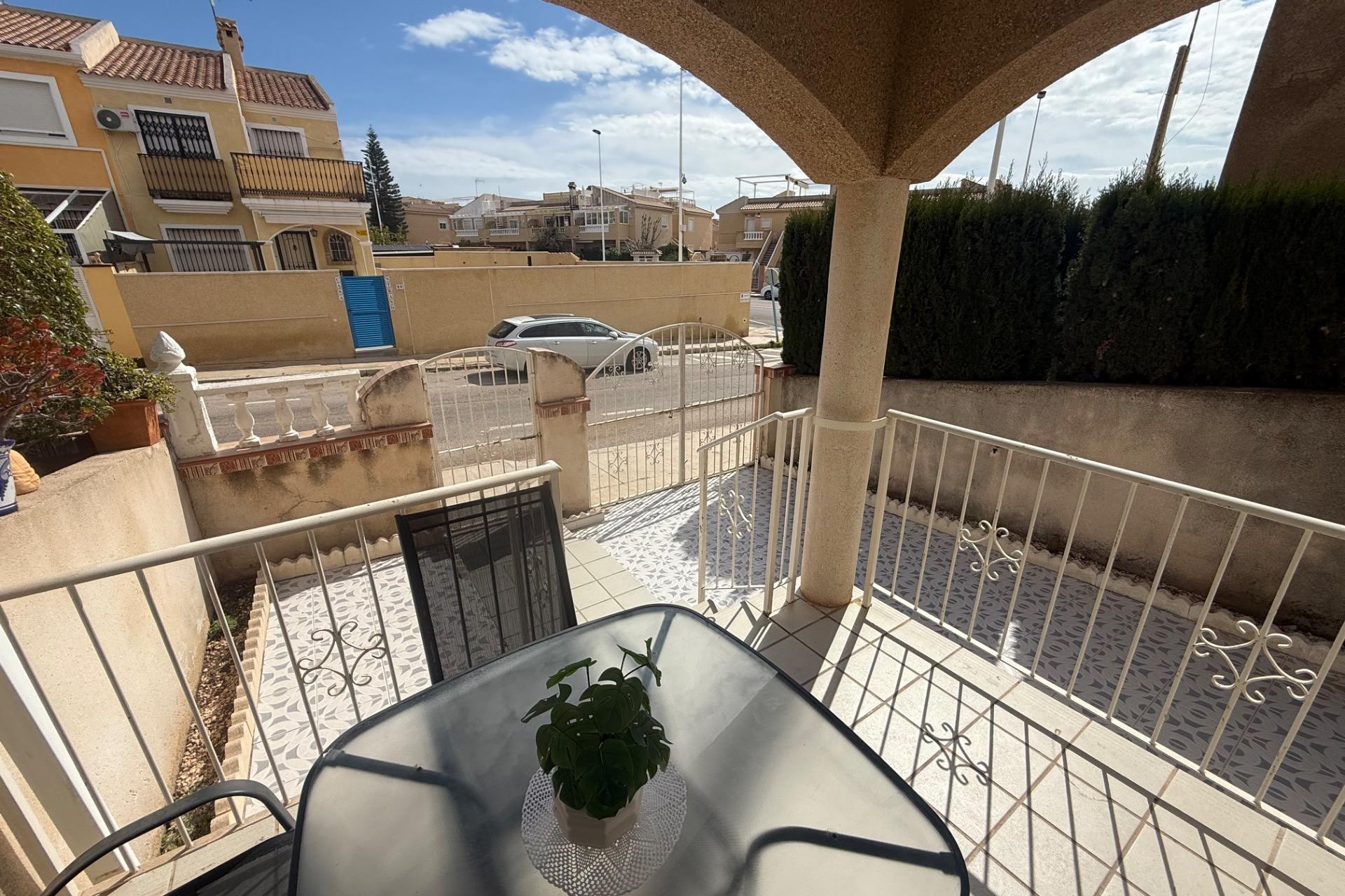 Herverkoop - Bungalow - Gelijkvloers - Torrevieja - Aguas Nuevas