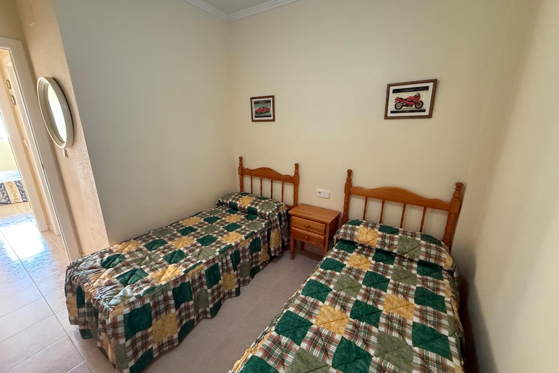 Herverkoop - Bungalow - Gelijkvloers - Torrevieja - Aguas Nuevas