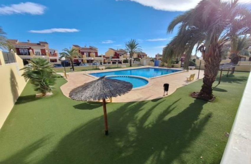 Herverkoop - Bungalow - Gelijkvloers - Torrevieja - Centro