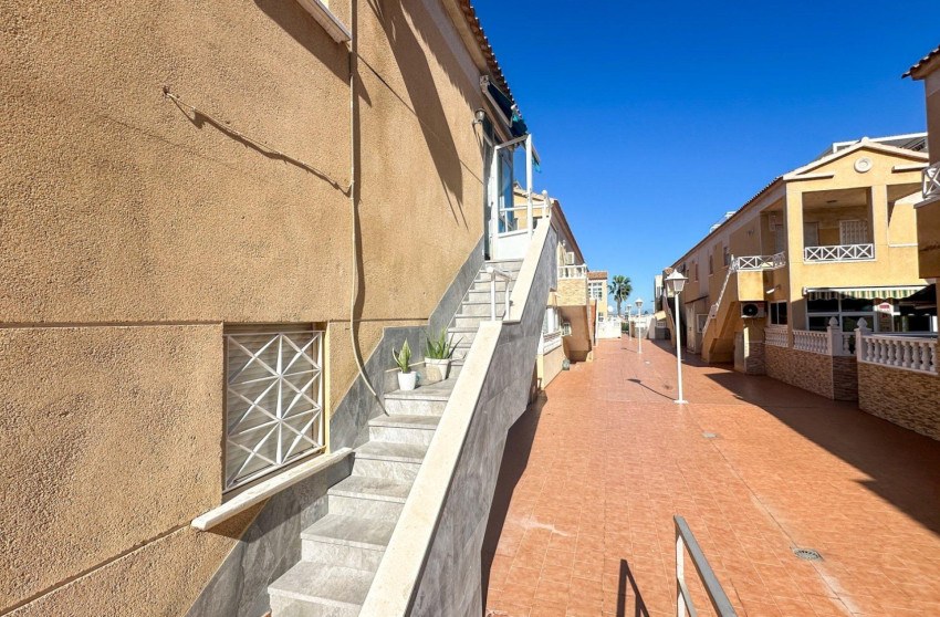 Herverkoop - Bungalow - Gelijkvloers - Torrevieja - Centro