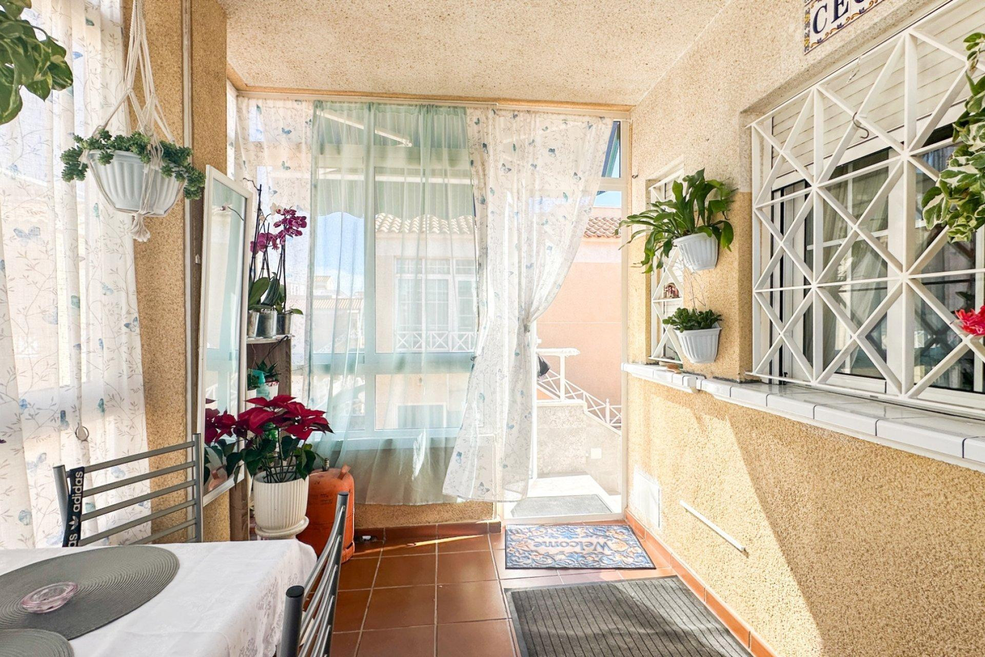 Herverkoop - Bungalow - Gelijkvloers - Torrevieja - Centro