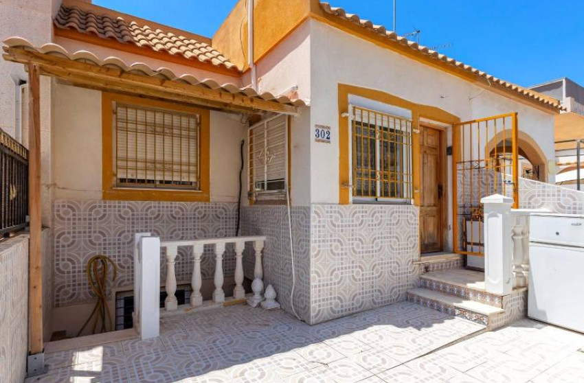 Herverkoop - Bungalow - Gelijkvloers - Torrevieja - El limonar