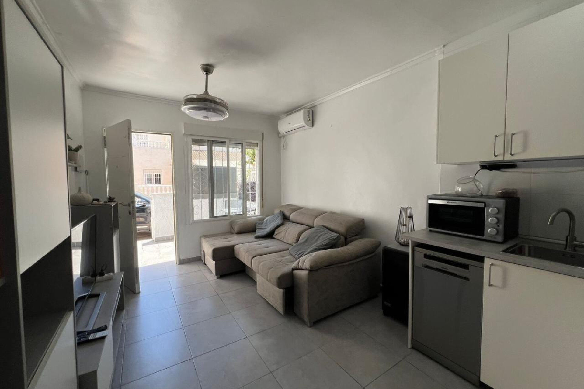 Herverkoop - Bungalow - Gelijkvloers - Torrevieja - El limonar
