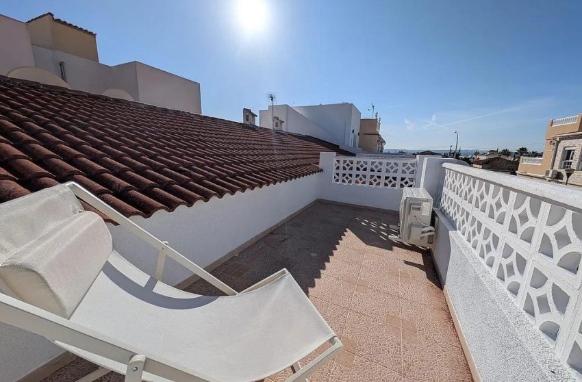 Herverkoop - Bungalow - Gelijkvloers - Torrevieja - La Siesta - El Salado - Torreta