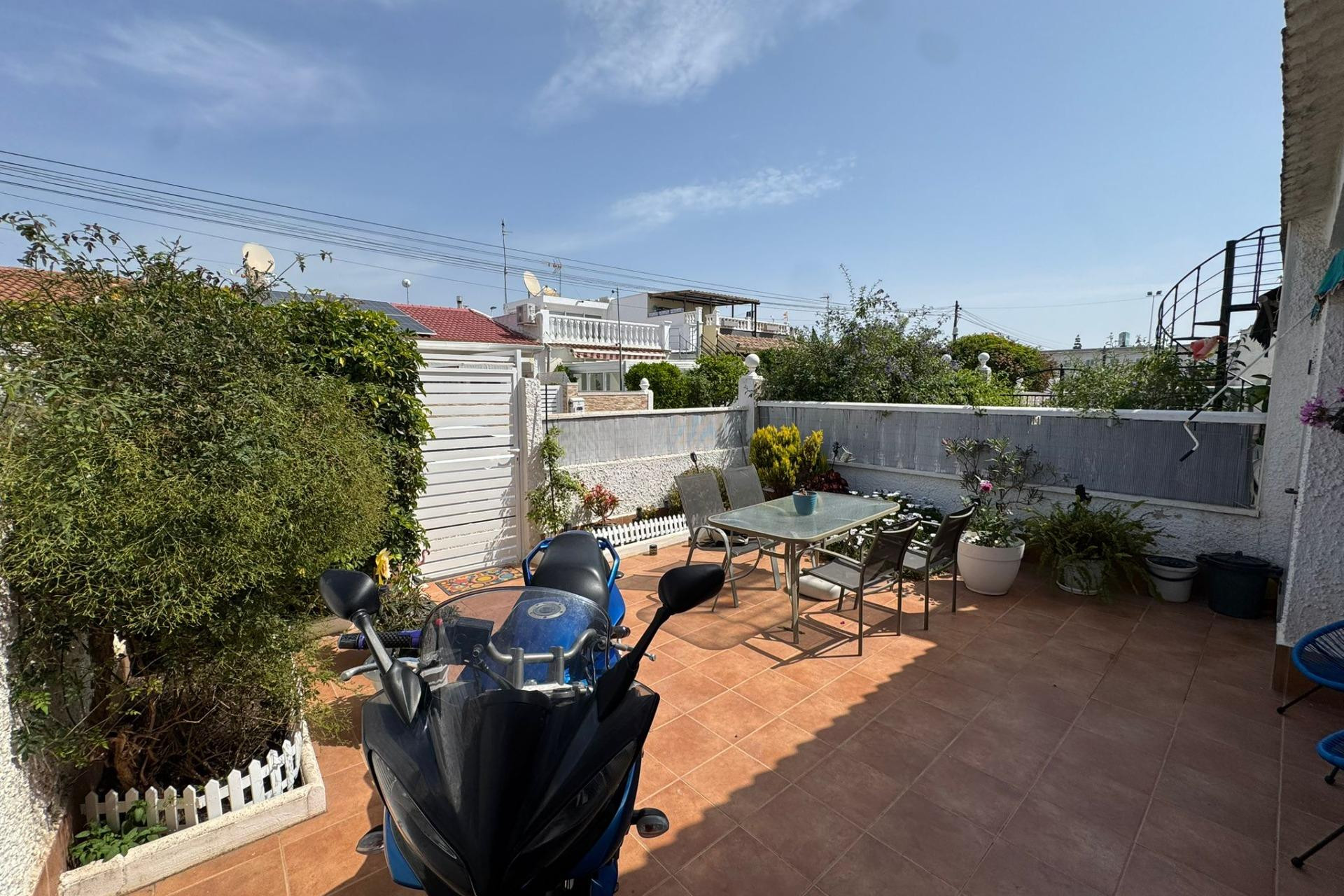Herverkoop - Bungalow - Gelijkvloers - Torrevieja - La Siesta - El Salado - Torreta