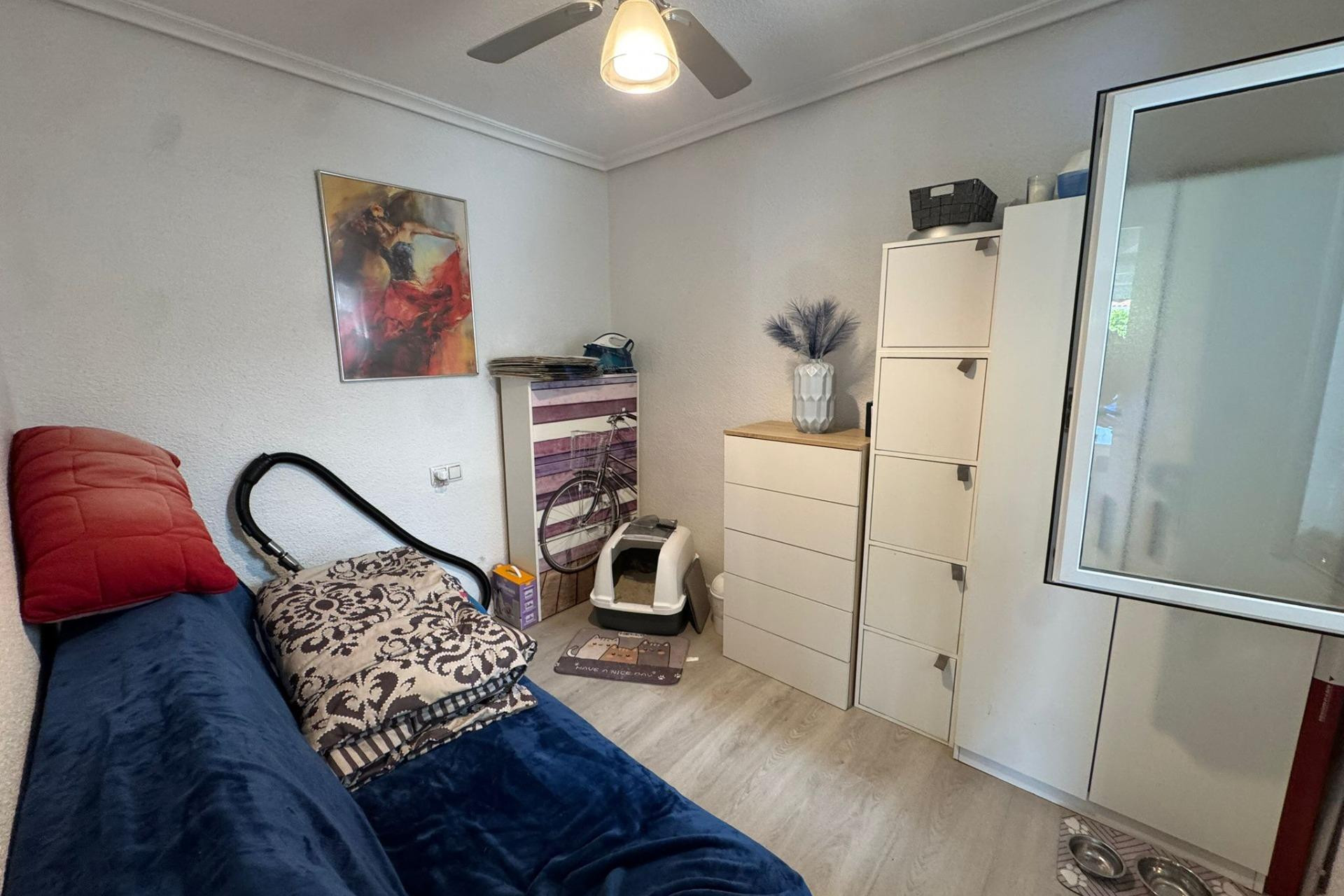 Herverkoop - Bungalow - Gelijkvloers - Torrevieja - La Siesta - El Salado - Torreta