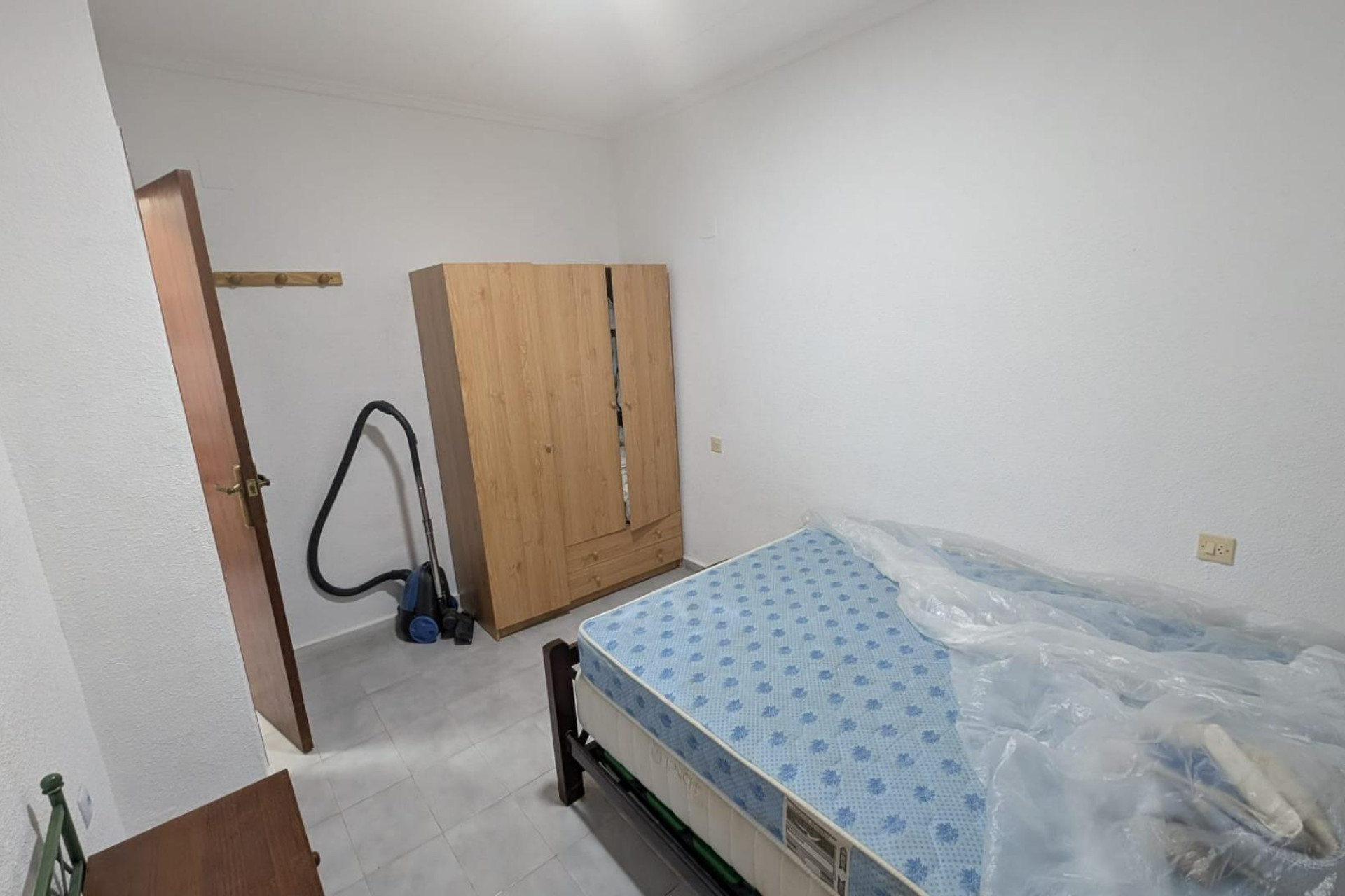 Herverkoop - Bungalow - Gelijkvloers - Torrevieja - La Siesta - El Salado - Torreta