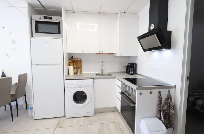 Herverkoop - Bungalow - Gelijkvloers - Torrevieja - La Siesta - El Salado - Torreta