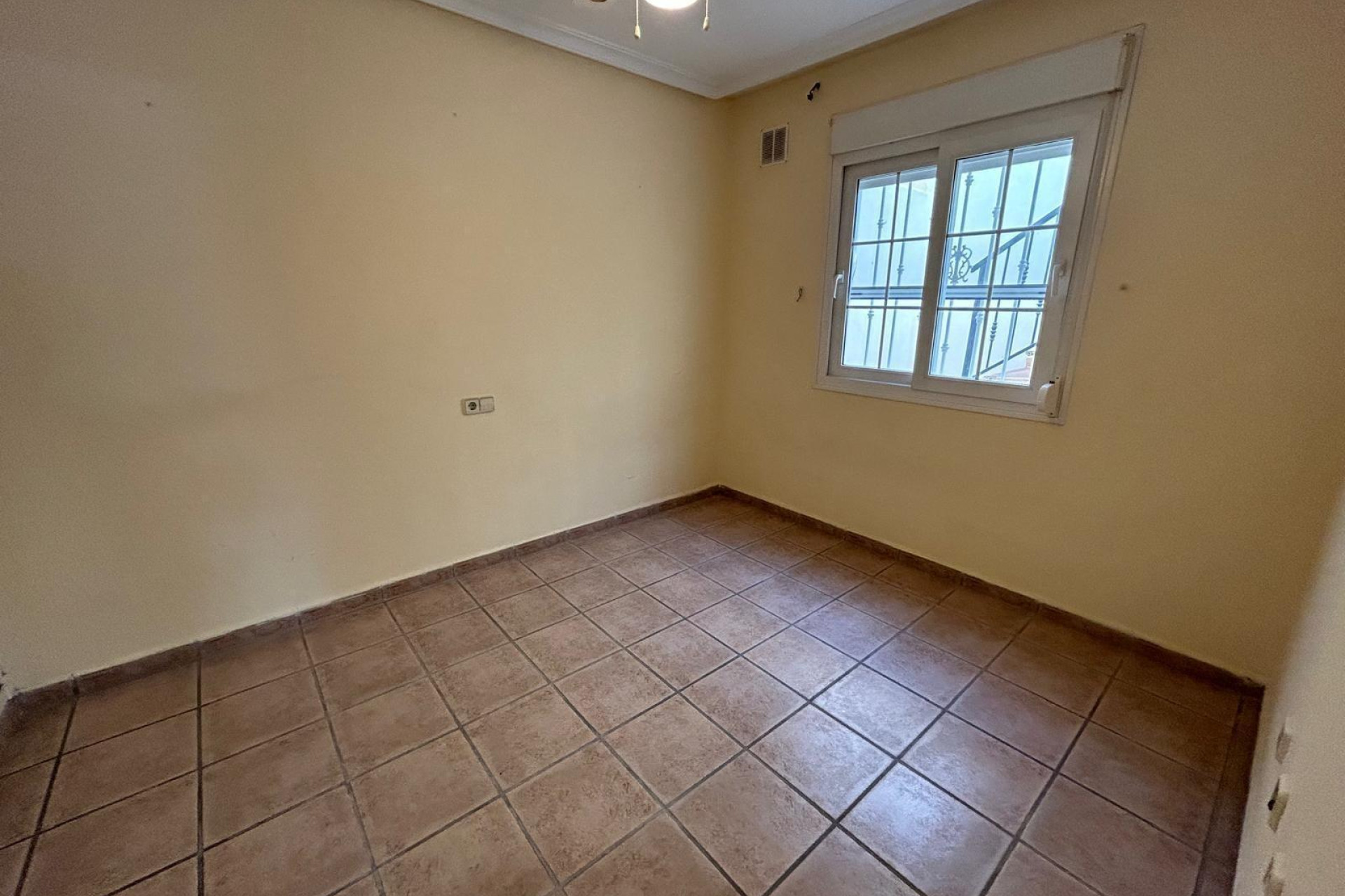 Herverkoop - Bungalow - Gelijkvloers - Torrevieja - La siesta