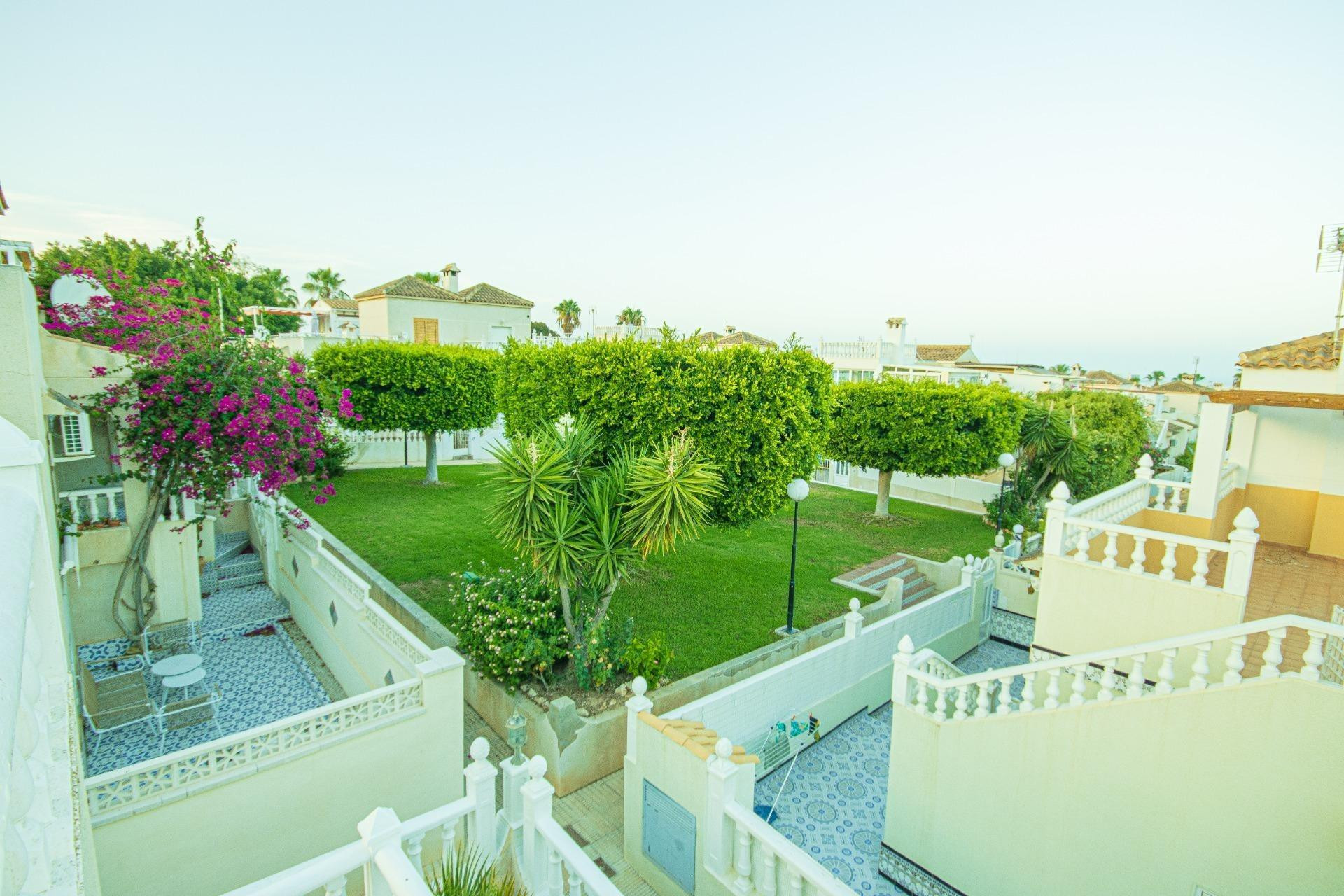 Herverkoop - Bungalow - Gelijkvloers - Torrevieja - Los Balcones - Los Altos del Edén