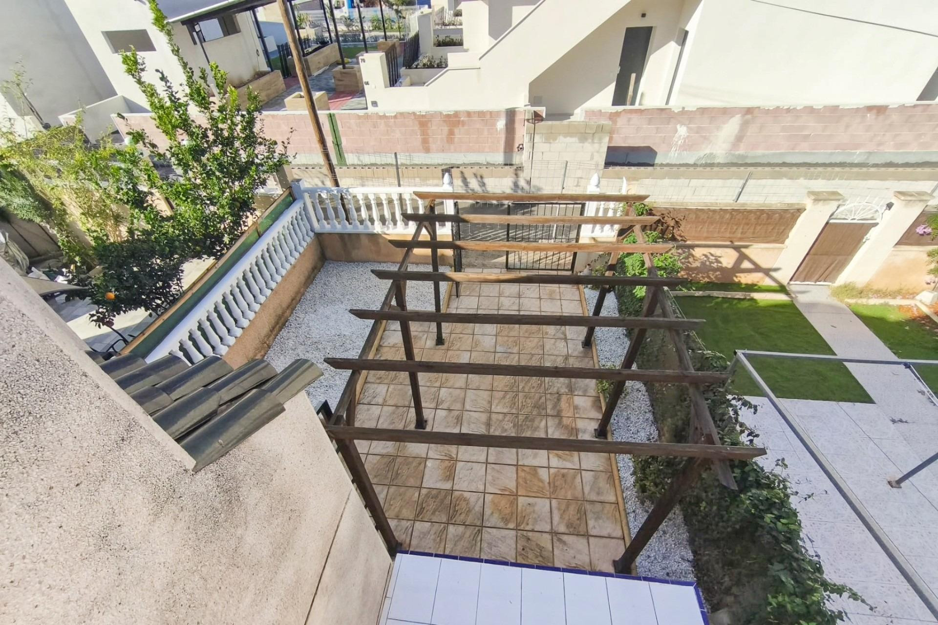 Herverkoop - Bungalow - Gelijkvloers - Torrevieja - Los balcones