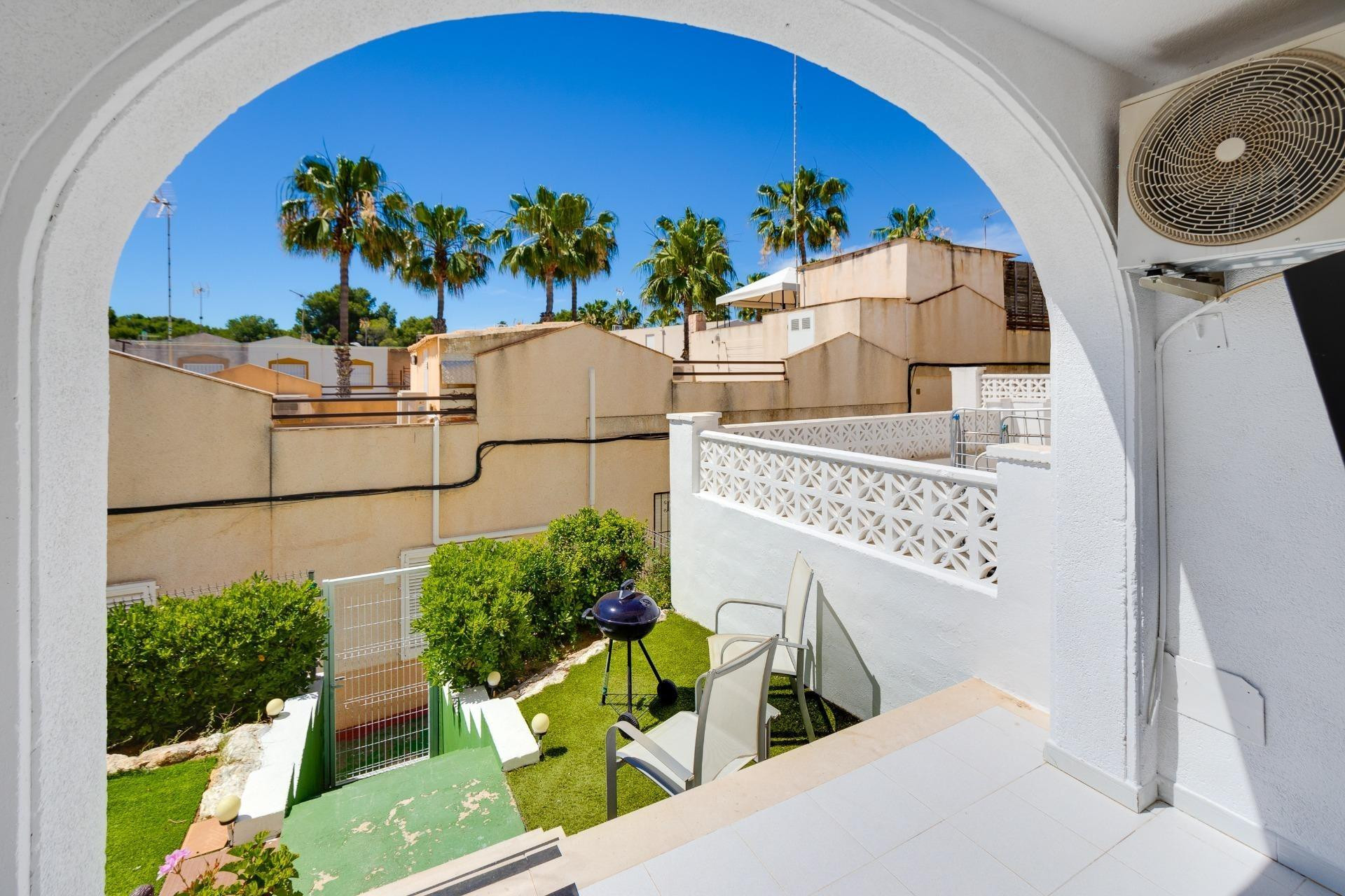Herverkoop - Bungalow - Gelijkvloers - Torrevieja - Los balcones