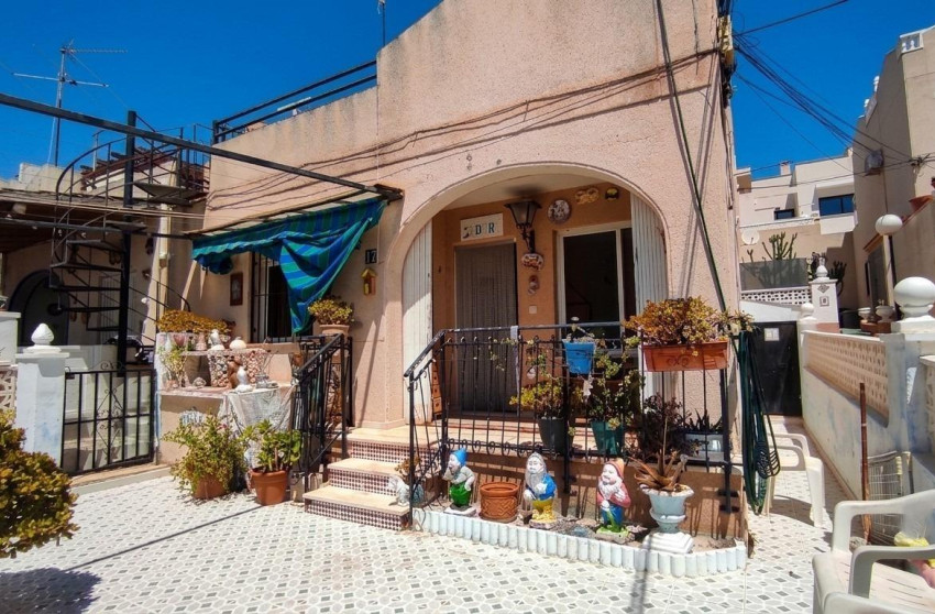Herverkoop - Bungalow - Gelijkvloers - Torrevieja - Los balcones