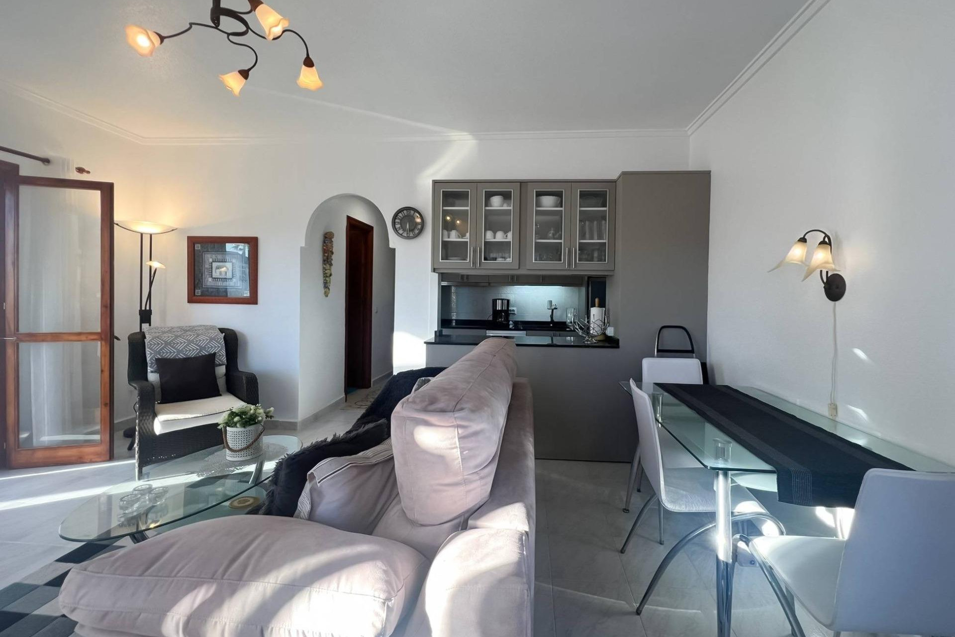 Herverkoop - Bungalow - Gelijkvloers - Torrevieja - Miramar - Torre del Moro