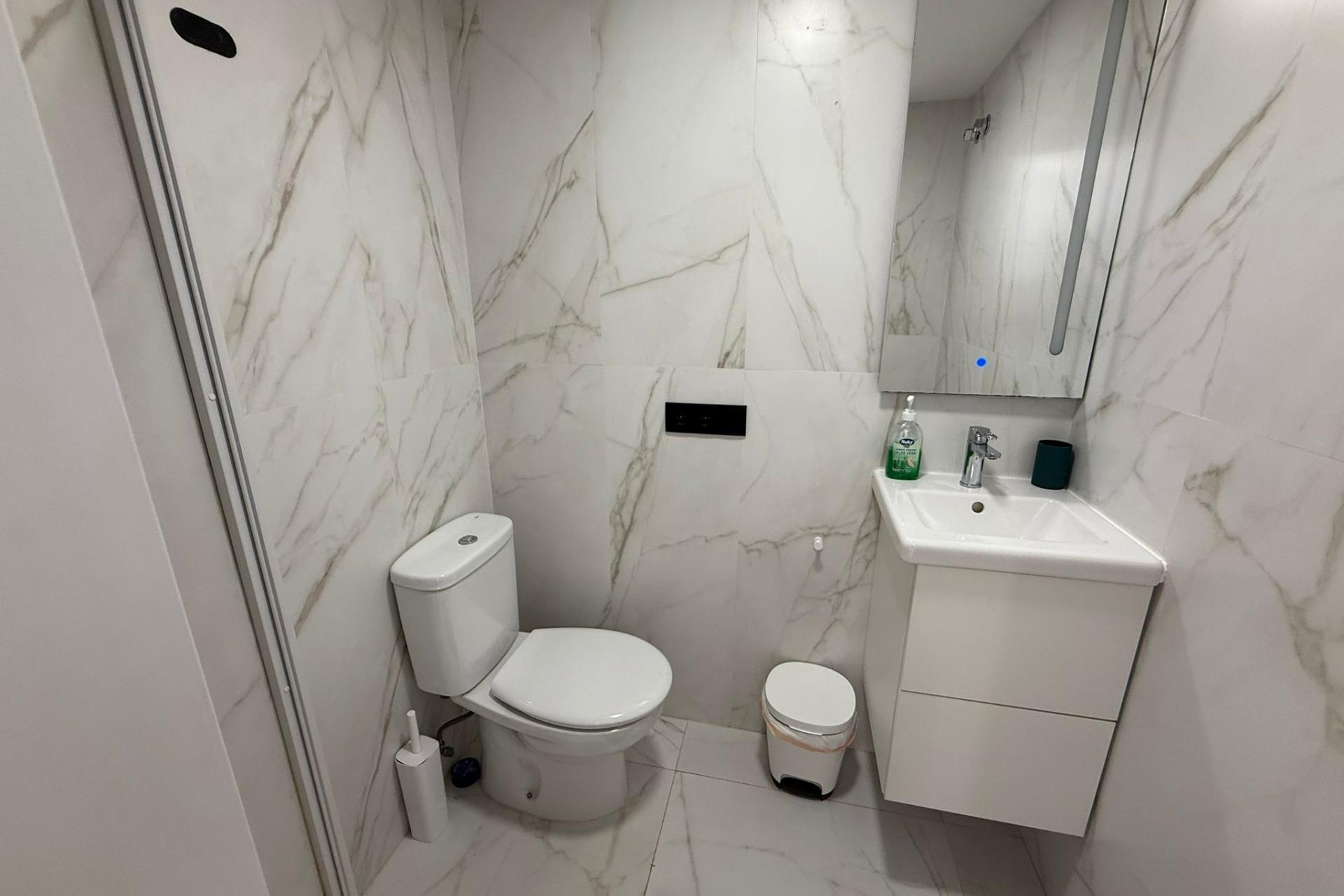 Herverkoop - Bungalow - Gelijkvloers - Torrevieja - Miramar - Torre del Moro