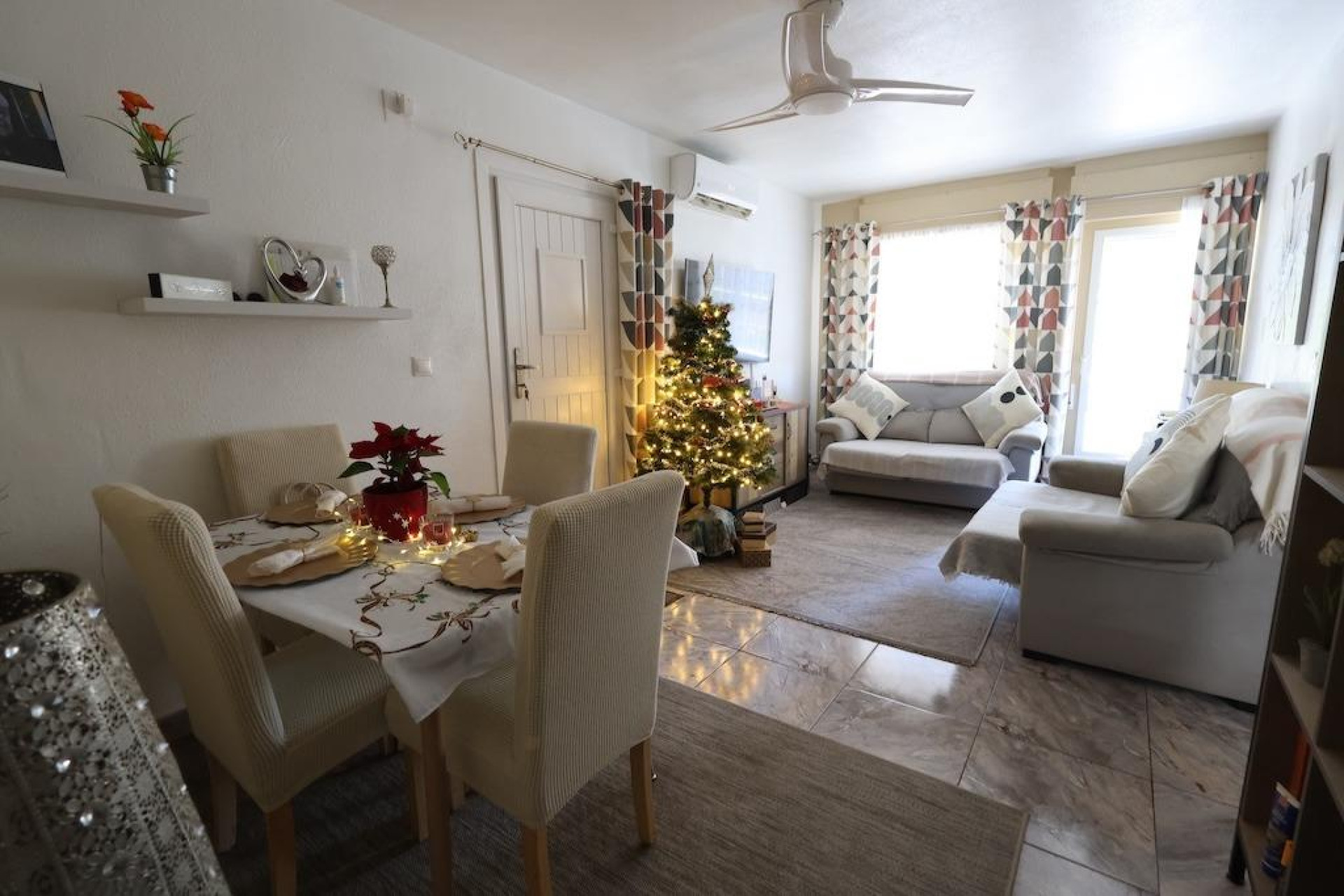 Herverkoop - Bungalow - Gelijkvloers - Torrevieja - Paraje natural