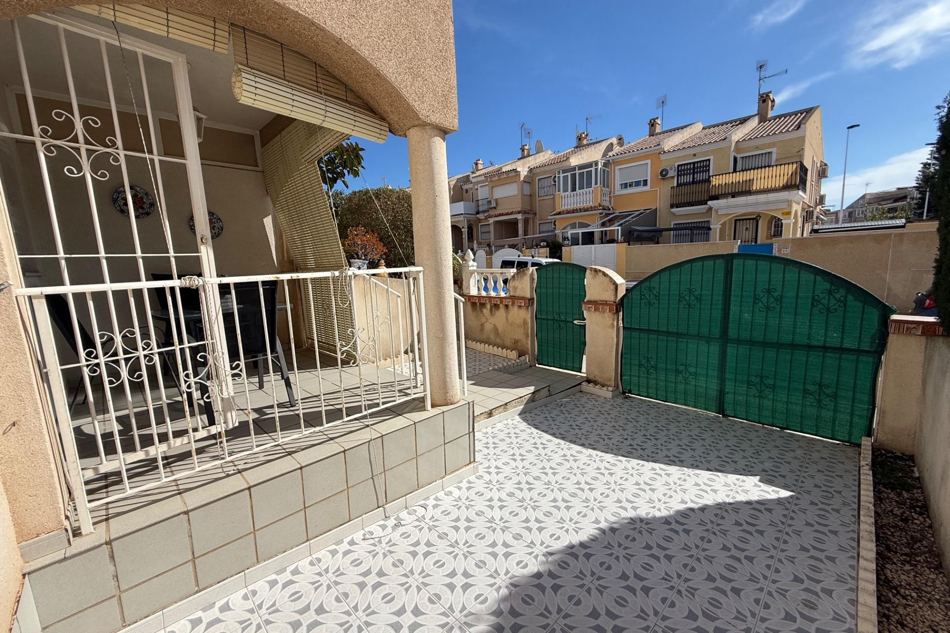 Herverkoop - Bungalow - Gelijkvloers - Torrevieja - Parque las naciones