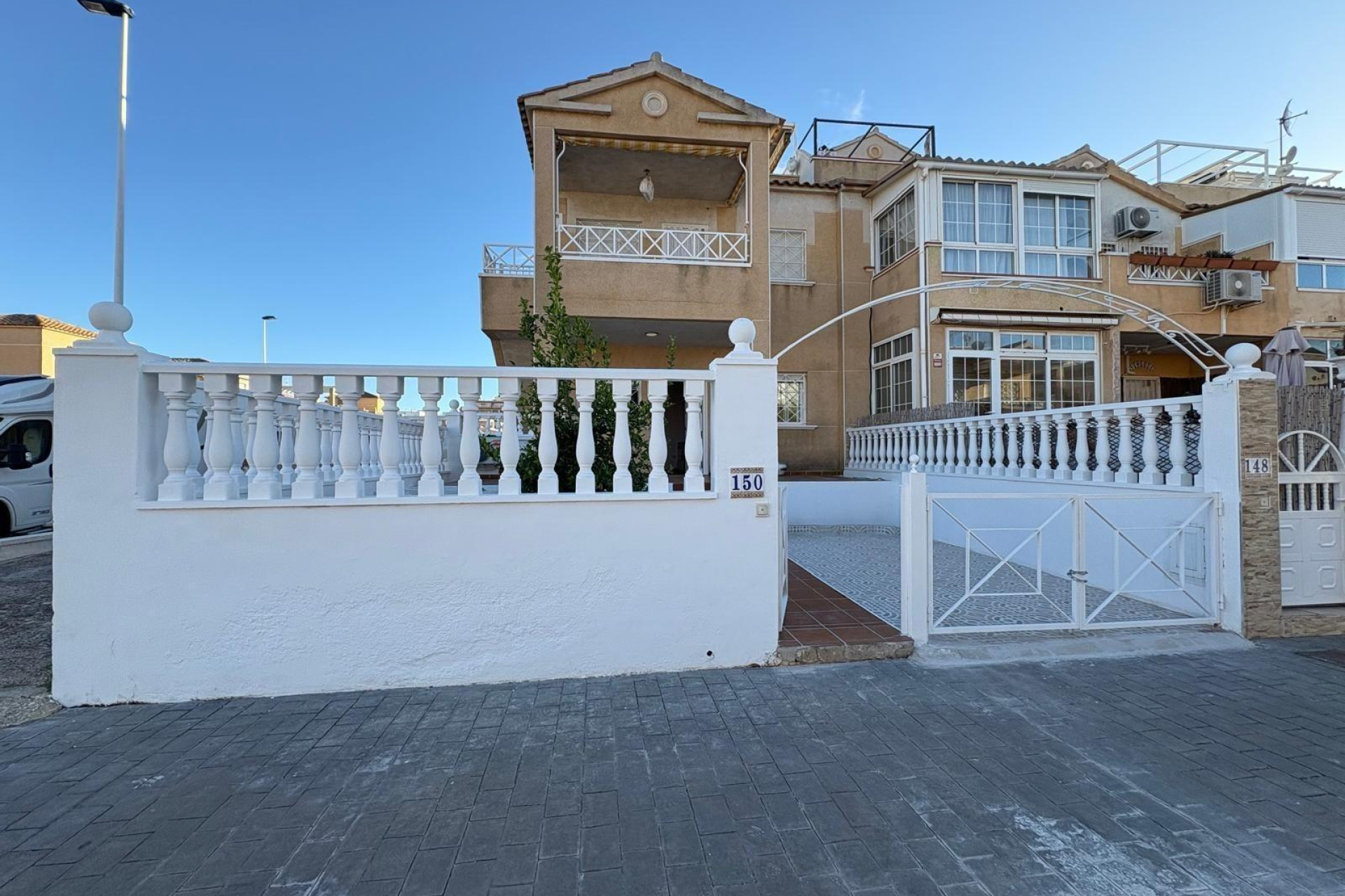 Herverkoop - Bungalow - Gelijkvloers - Torrevieja - Paseo maritimo