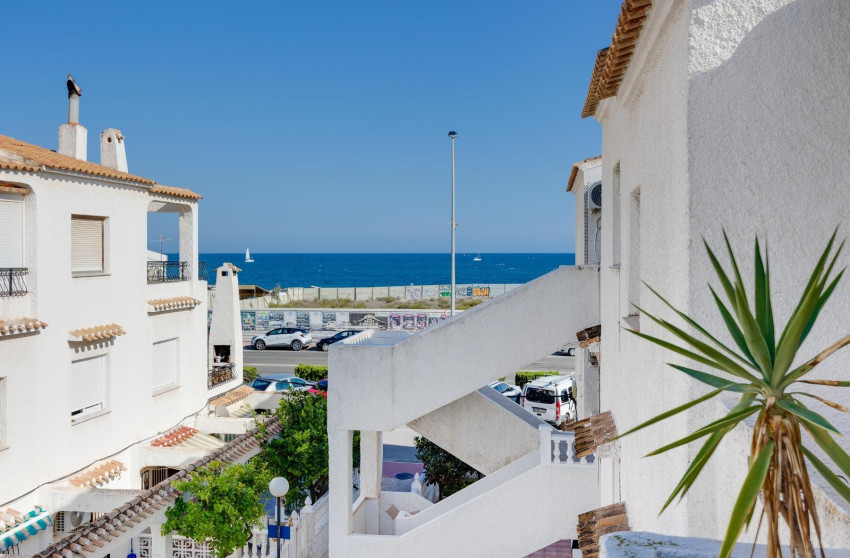 Herverkoop - Bungalow - Gelijkvloers - Torrevieja - Playa de los Naufragos