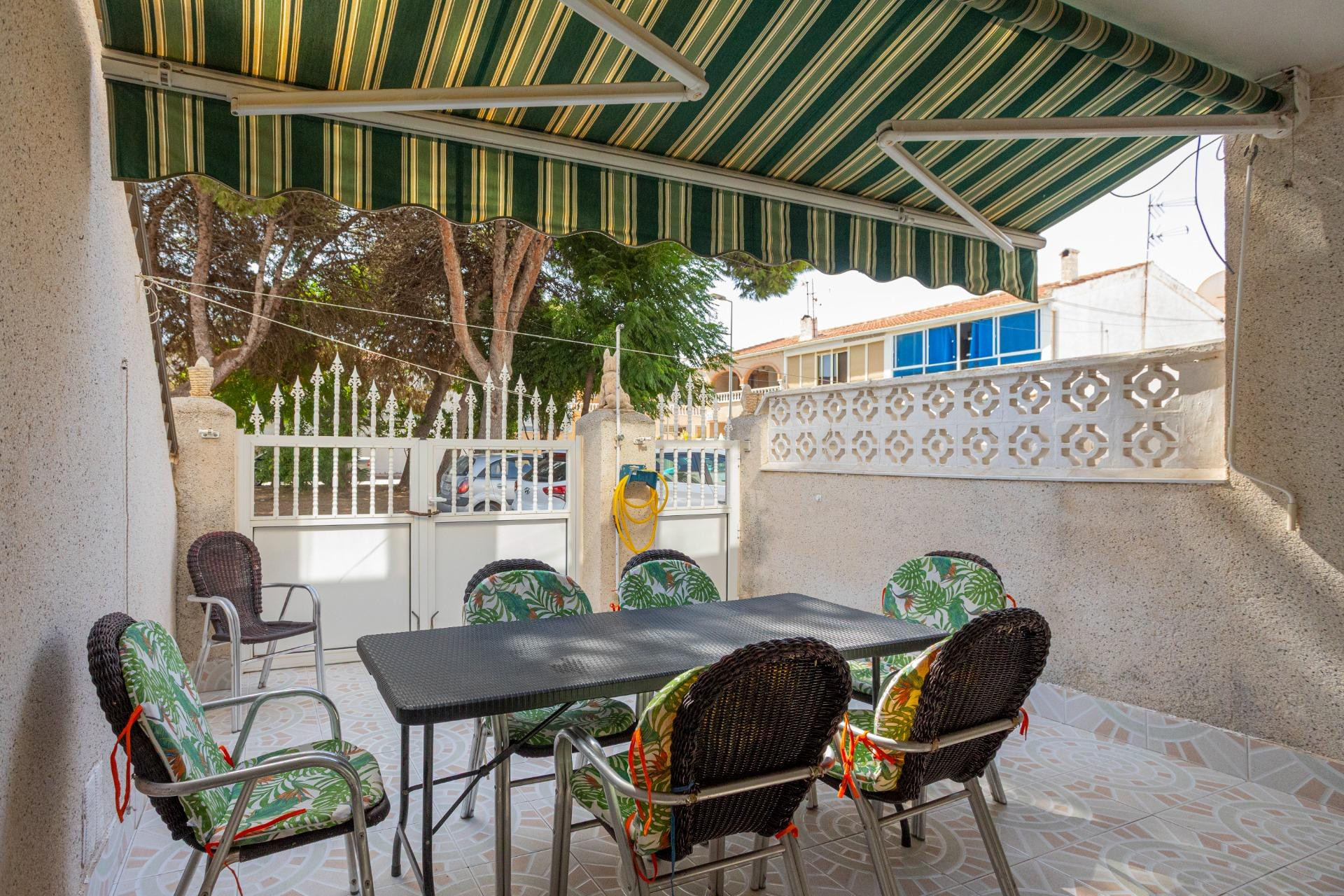 Herverkoop - Bungalow - Gelijkvloers - Torrevieja - Playa de los Naufragos