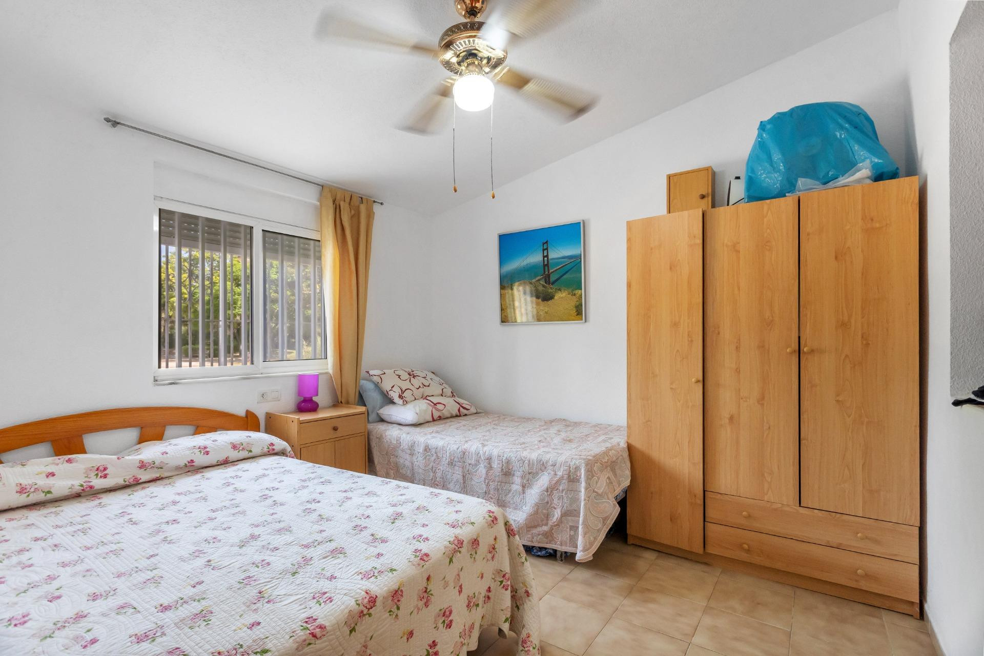Herverkoop - Bungalow - Gelijkvloers - Torrevieja - Playa de los Naufragos