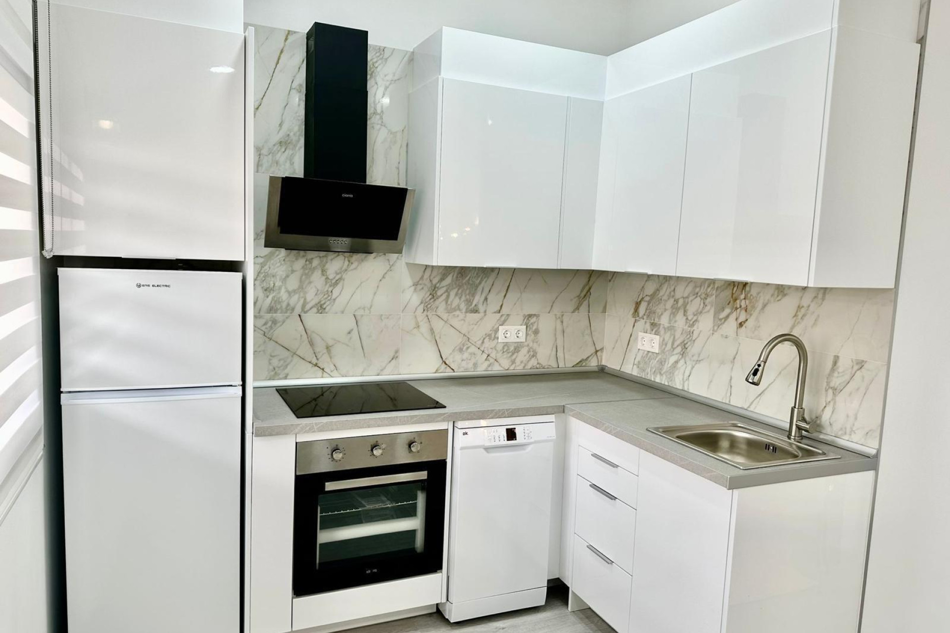 Herverkoop - Bungalow - Gelijkvloers - Torrevieja - Playa del cura