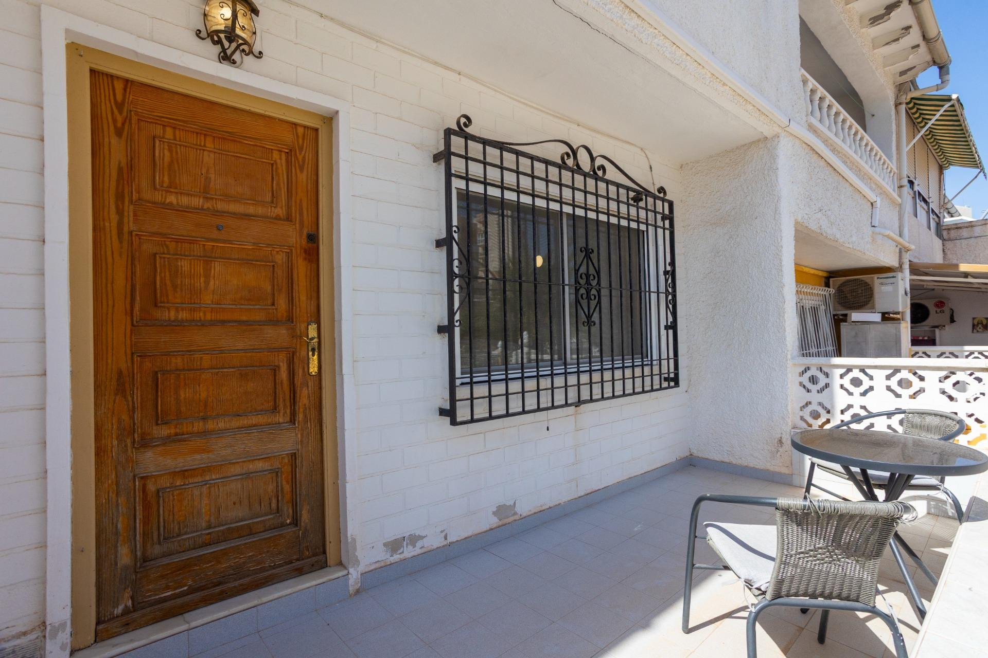 Herverkoop - Bungalow - Gelijkvloers - Torrevieja - Torre del moro