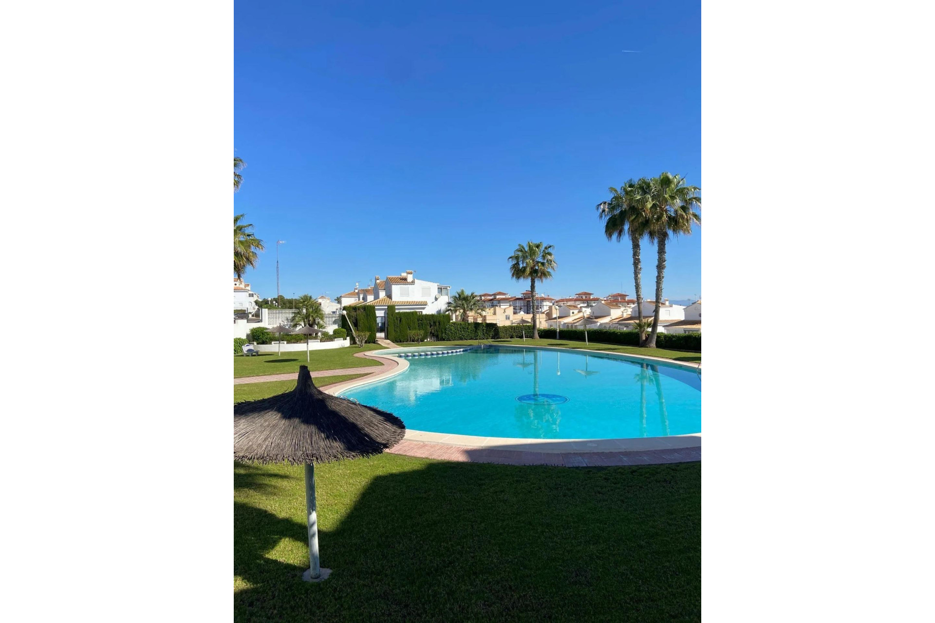 Herverkoop - Bungalow - Gelijkvloers - Torrevieja - Torre la mata