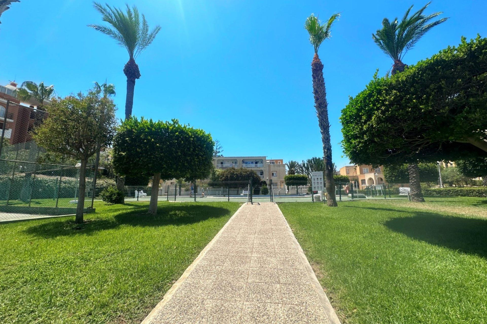 Herverkoop - Bungalow - Gelijkvloers - Torrevieja - Torreblanca