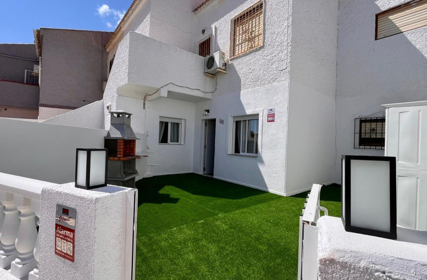 Herverkoop - Bungalow - Gelijkvloers - Torrevieja - Torretas