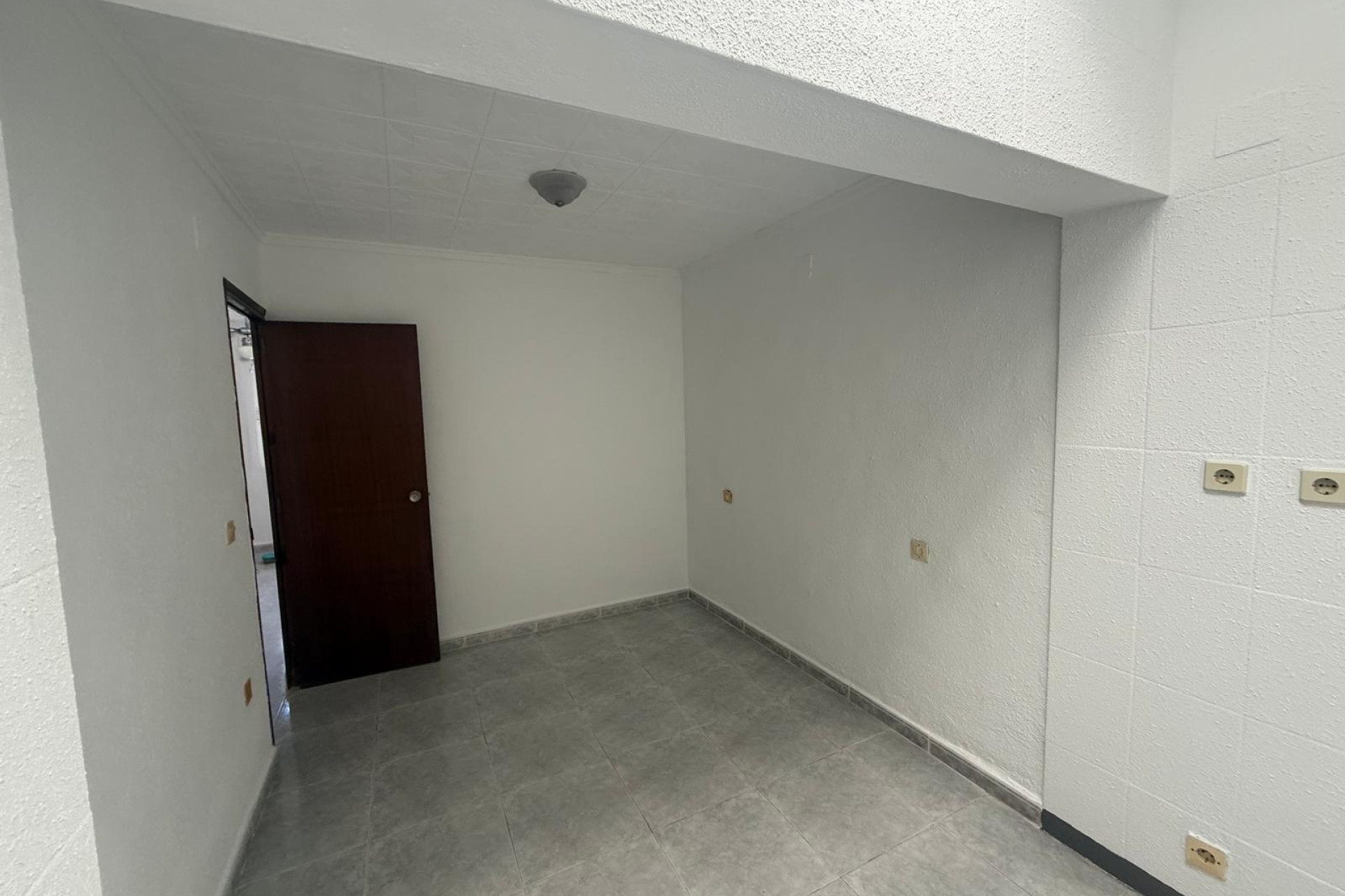 Herverkoop - Bungalow - Gelijkvloers - Torrevieja - Torretas