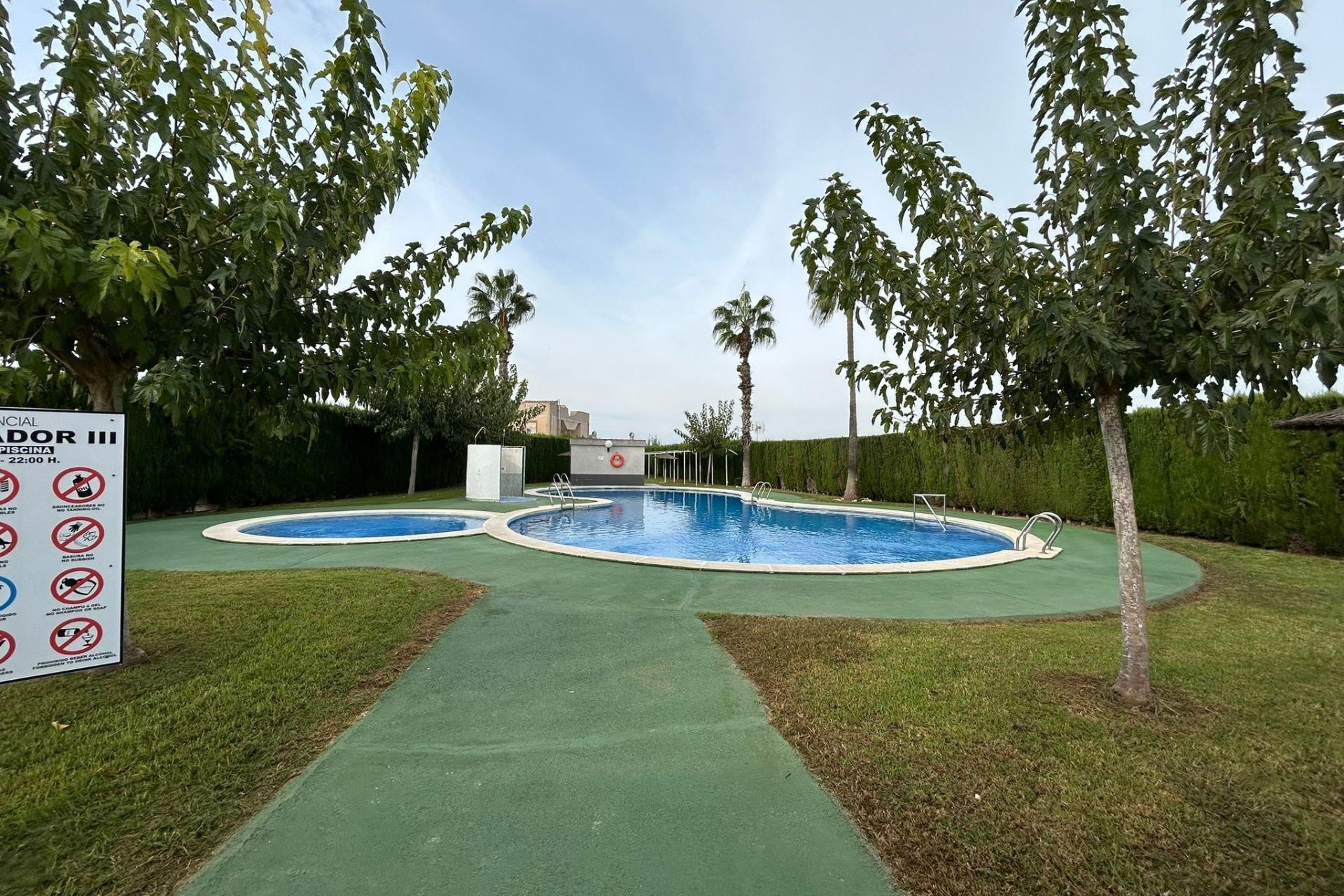 Herverkoop - Bungalow - Gelijkvloers - Torrevieja - torrevieja