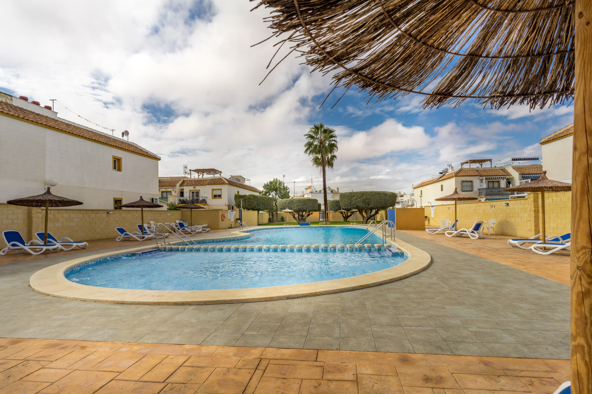 Herverkoop - Bungalow - Gelijkvloers - Torrevieja