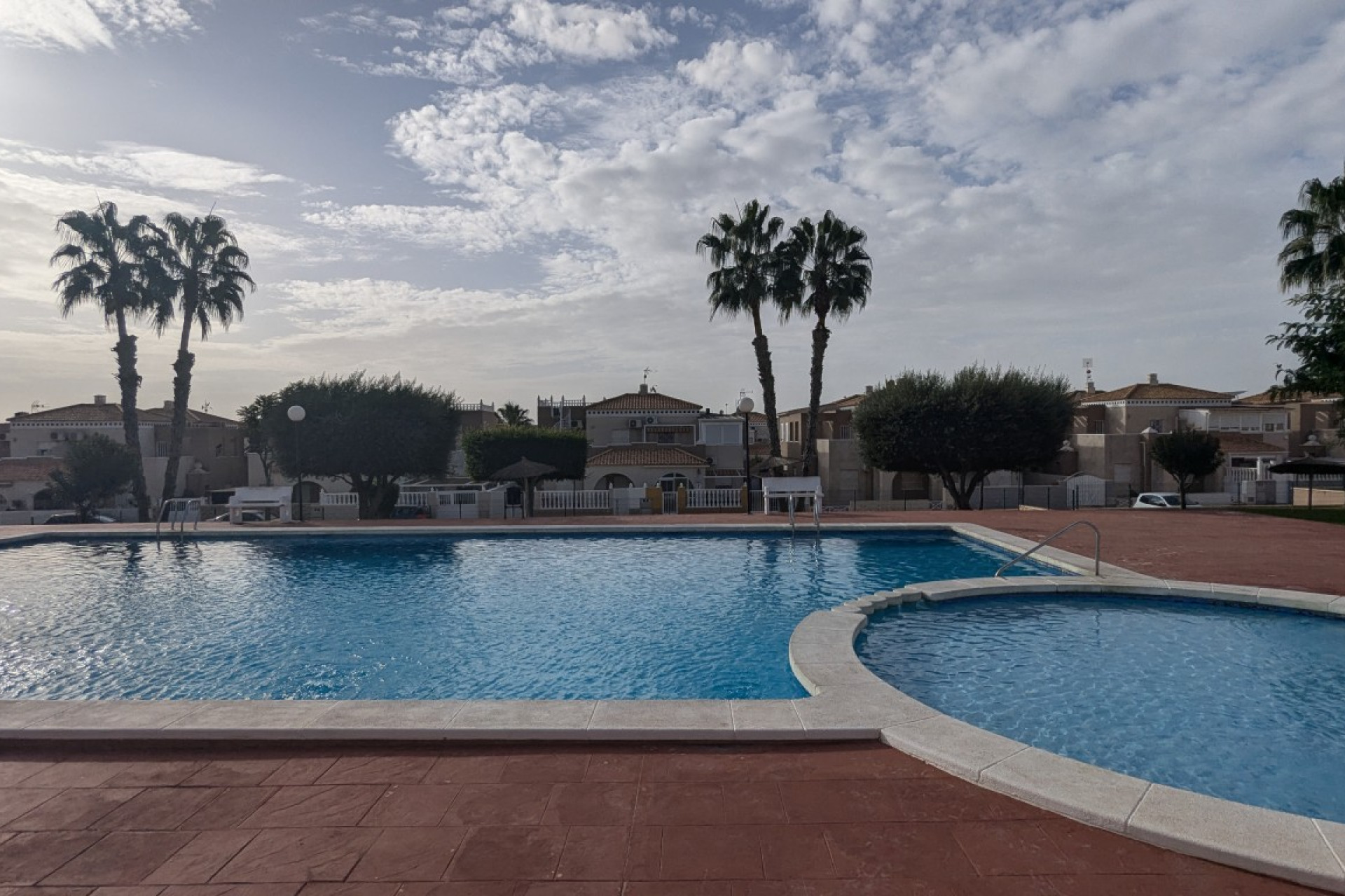 Herverkoop - Bungalow - Gelijkvloers - Torrevieja