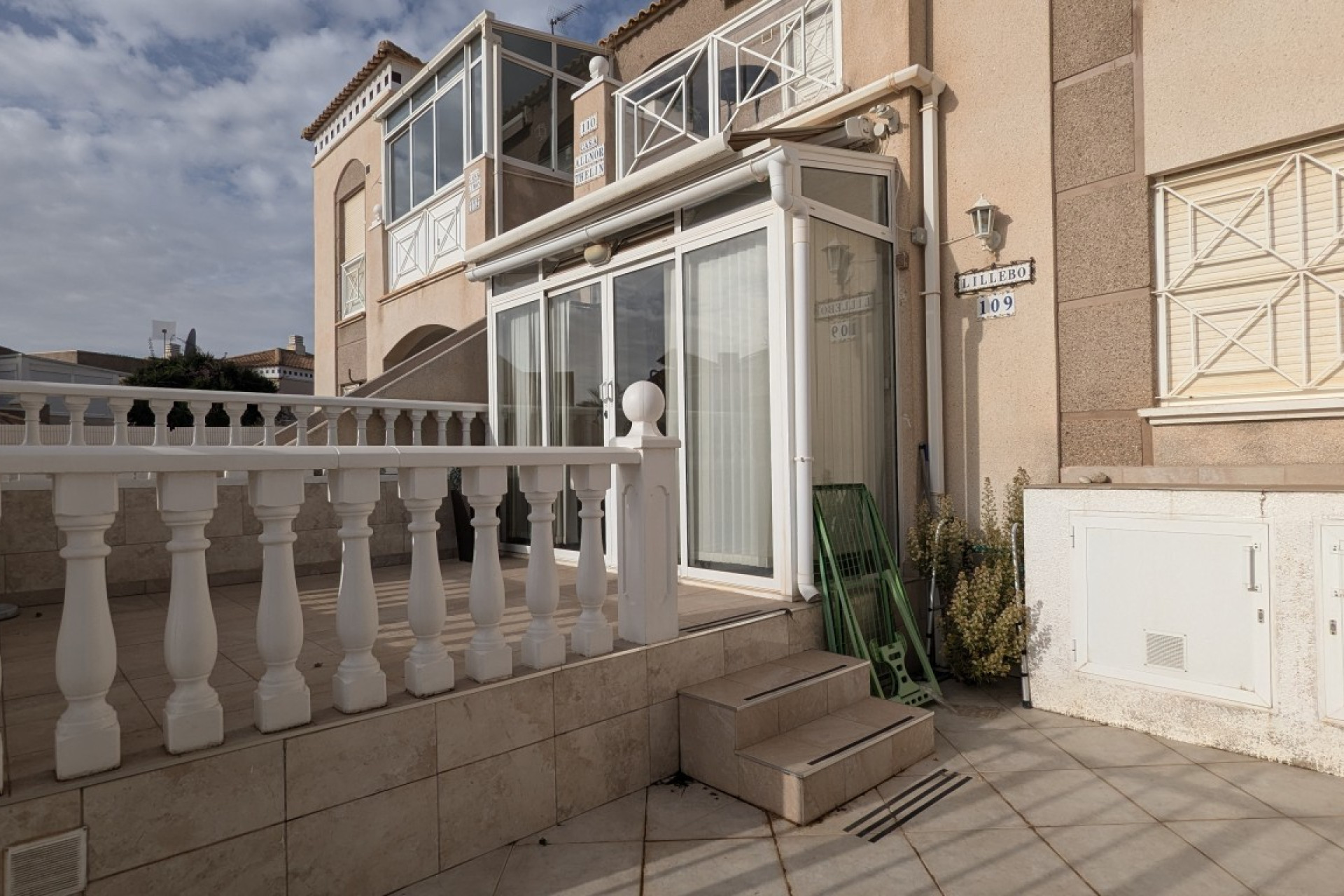 Herverkoop - Bungalow - Gelijkvloers - Torrevieja