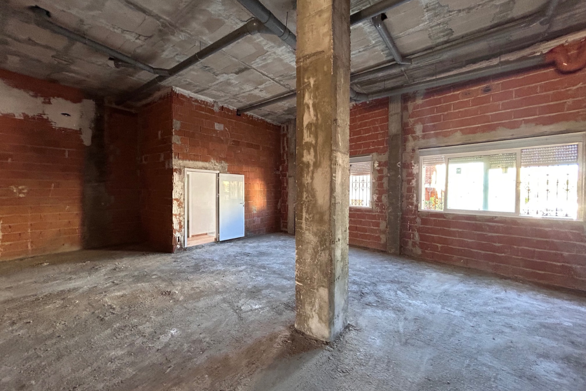 Herverkoop - Business - Jacarilla