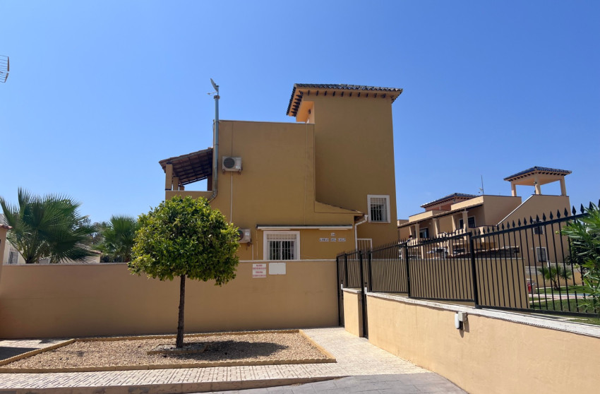 Herverkoop - Detached house - Orihuela - Villamartin