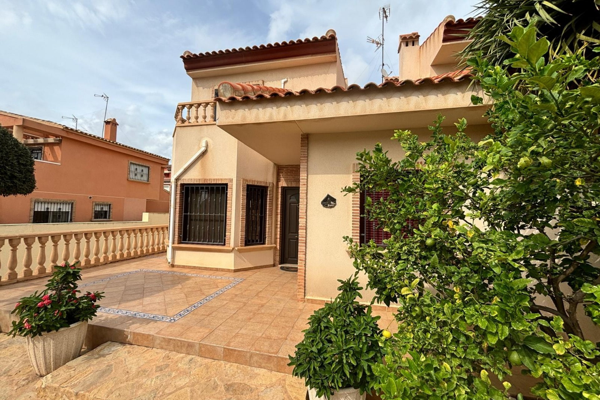 Herverkoop - Detached House / Villa - Torrevieja Centro - Torrevieja