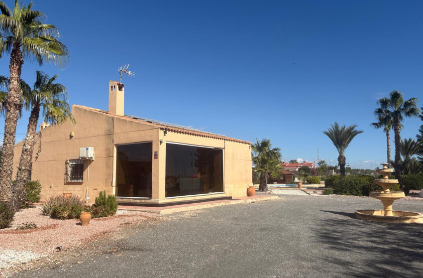 Herverkoop - Detached Villa - Albatera