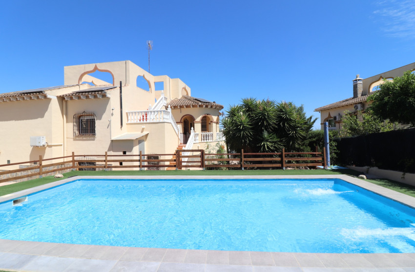 Herverkoop - Detached Villa - Algorfa - Lomas de La Juliana