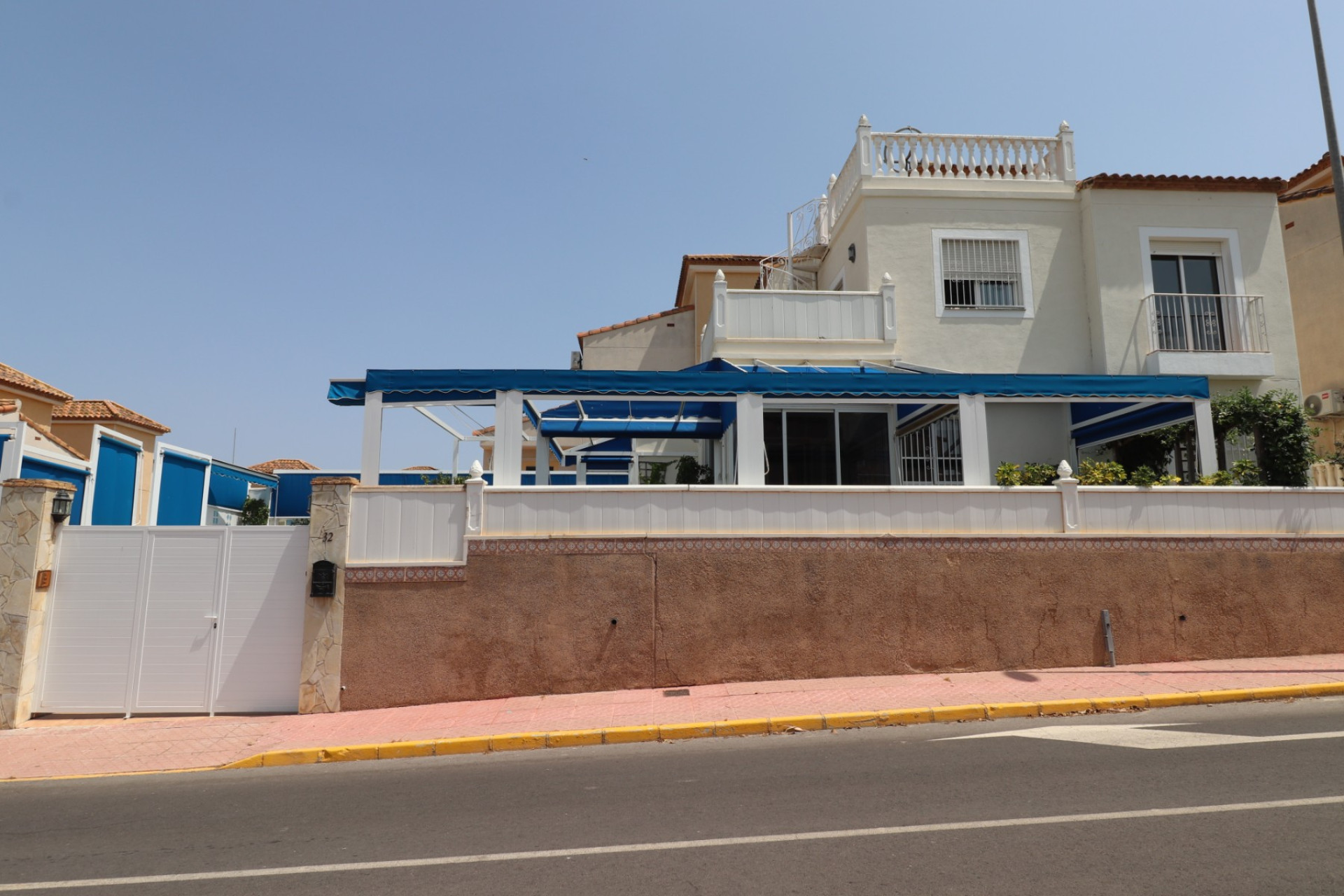 Herverkoop - Detached Villa - Algorfa - Montebello