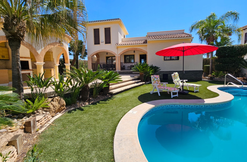 Herverkoop - Detached Villa - Ciudad Quesada - Doña Pepa
