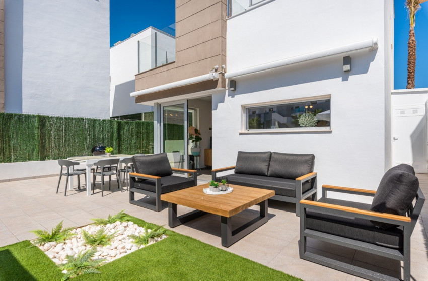 Herverkoop - Detached Villa - Guardamar del Segura - El Raso