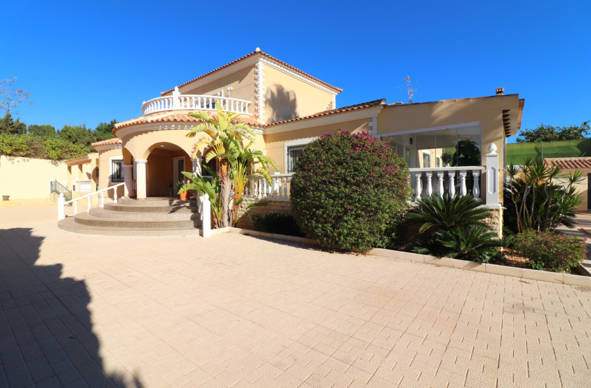 Herverkoop - Detached Villa - La Marina - La Escuera