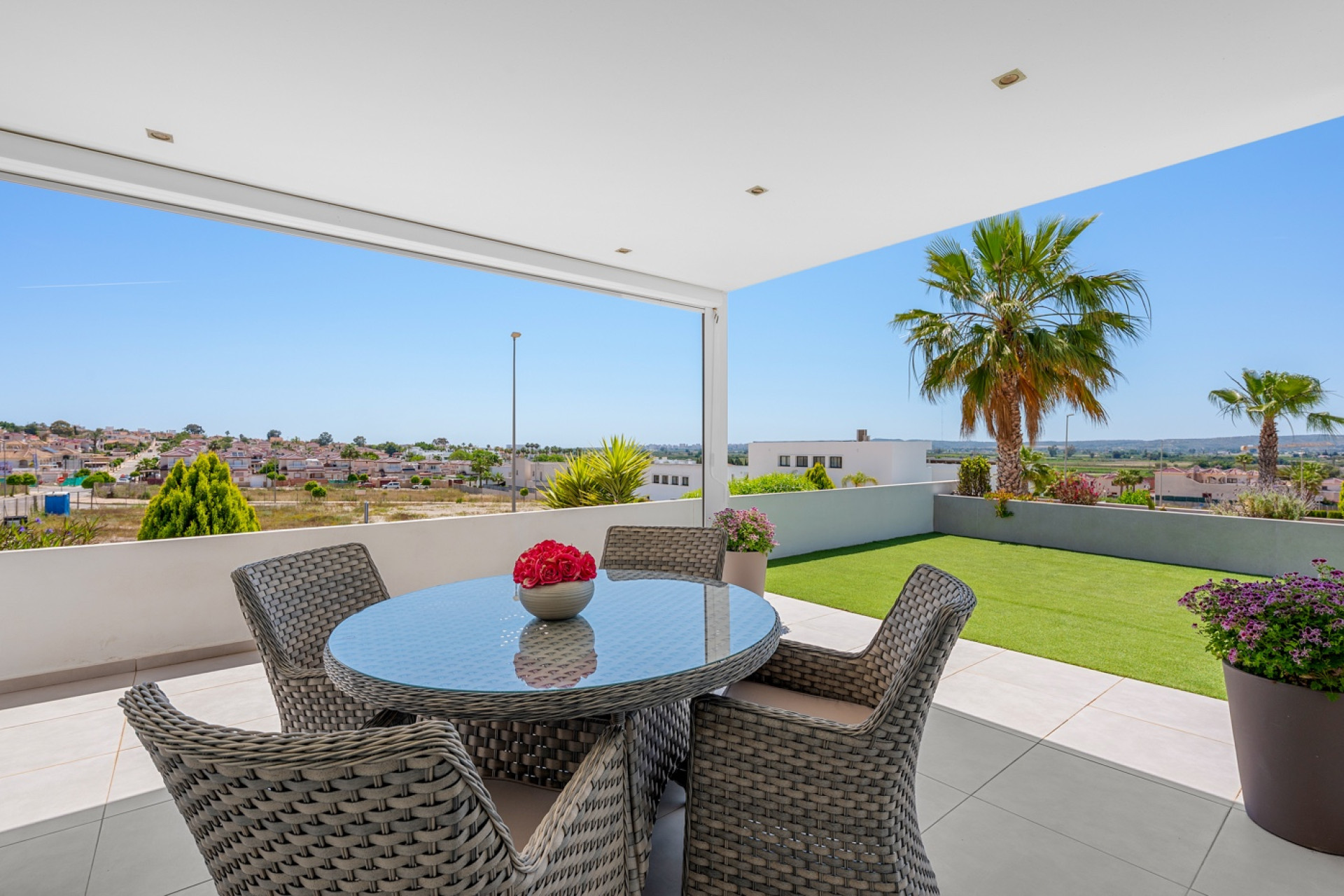 Herverkoop - Detached Villa - La Marina - La Marina - Urbanization