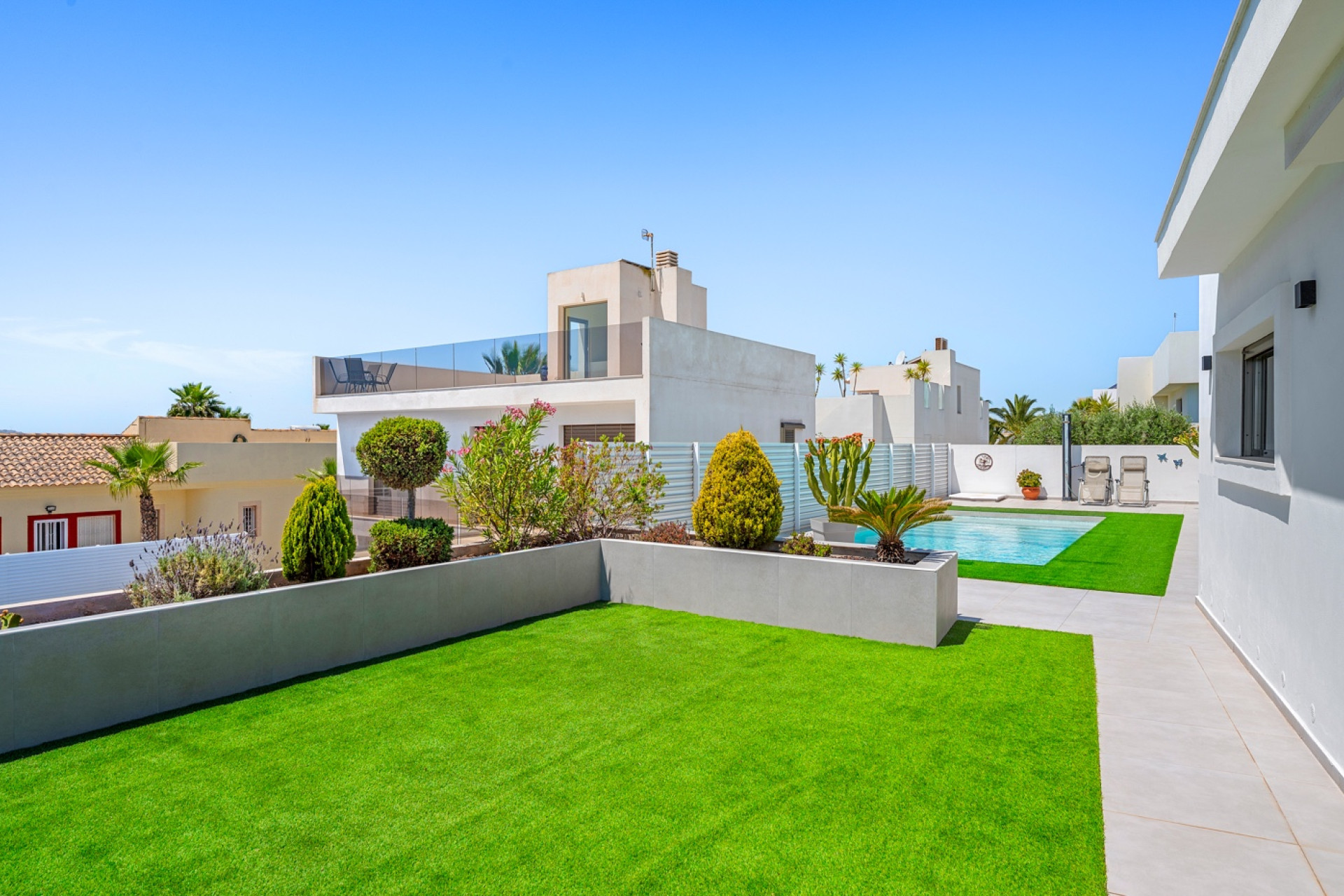 Herverkoop - Detached Villa - La Marina - La Marina - Urbanization