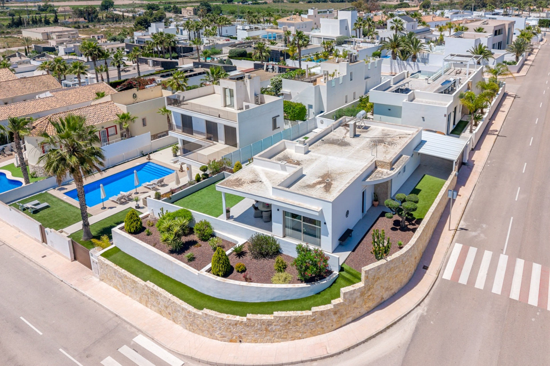 Herverkoop - Detached Villa - La Marina - La Marina - Urbanization