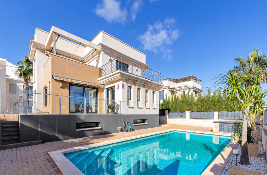 Herverkoop - Detached Villa - Orihuela Costa - La Zenia