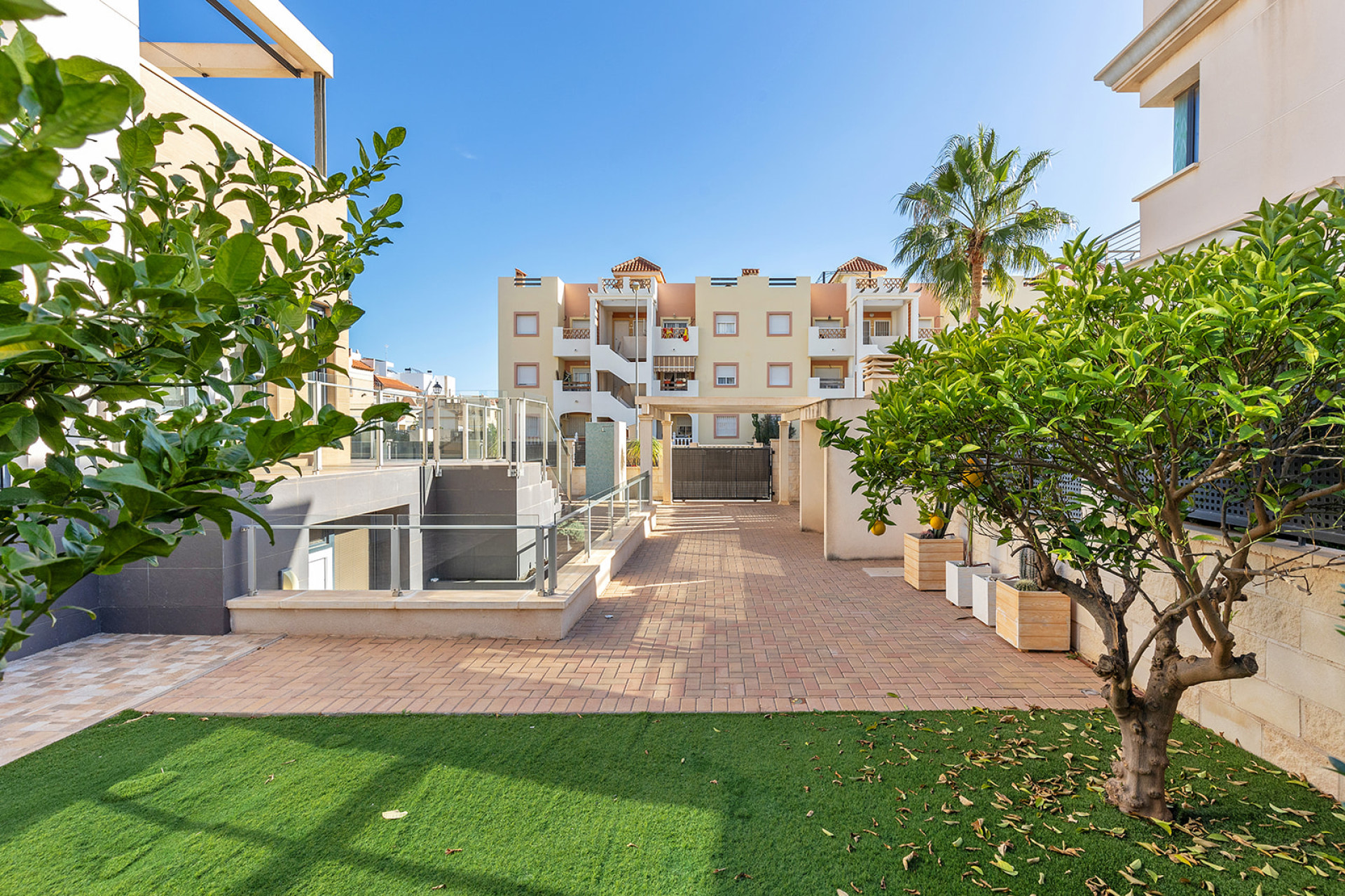 Herverkoop - Detached Villa - Orihuela Costa - La Zenia