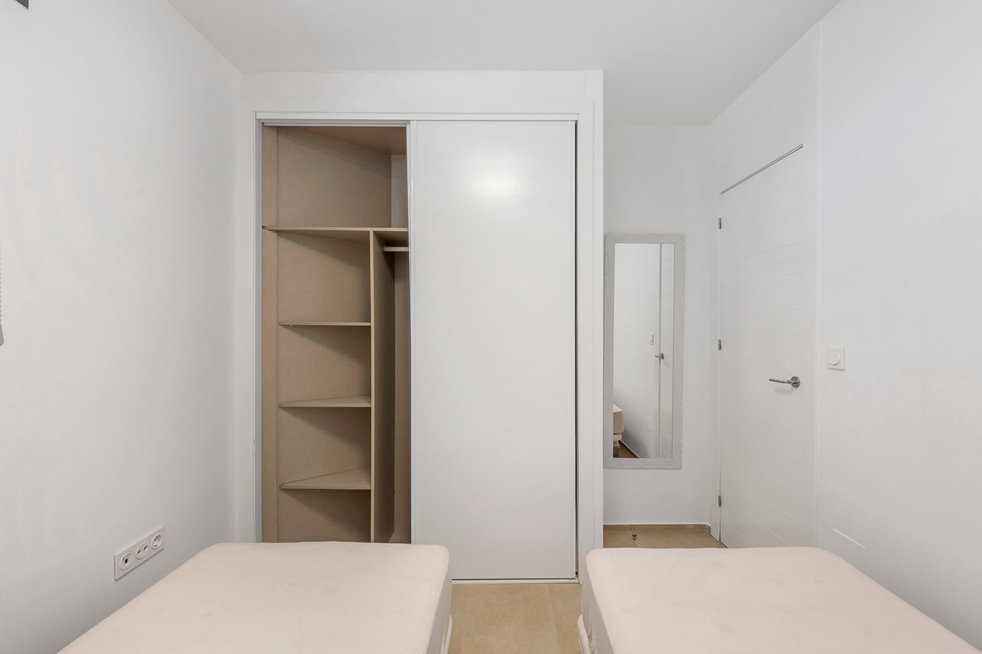 Herverkoop - Detached Villa - Orihuela Costa - La Zenia